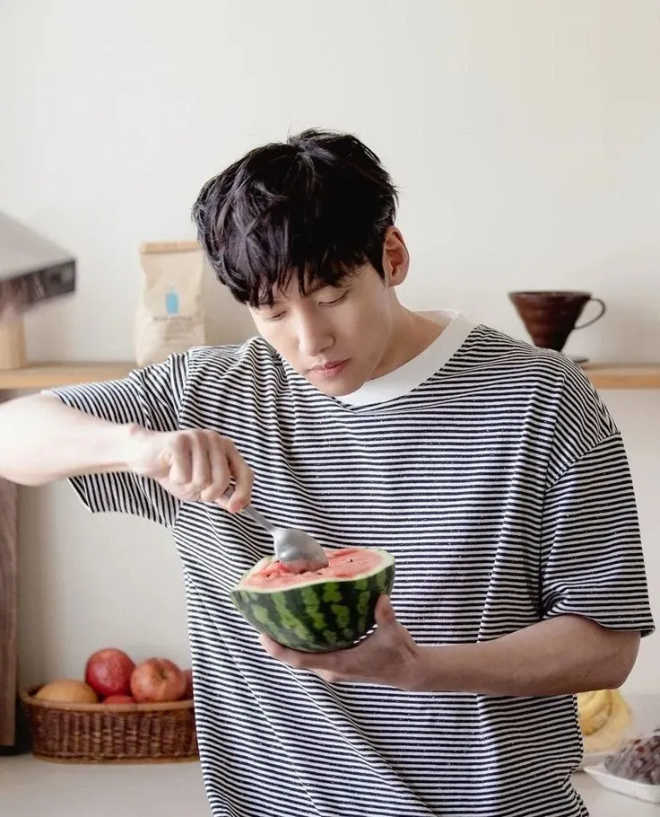 Recent activity shot of Ji Changwook