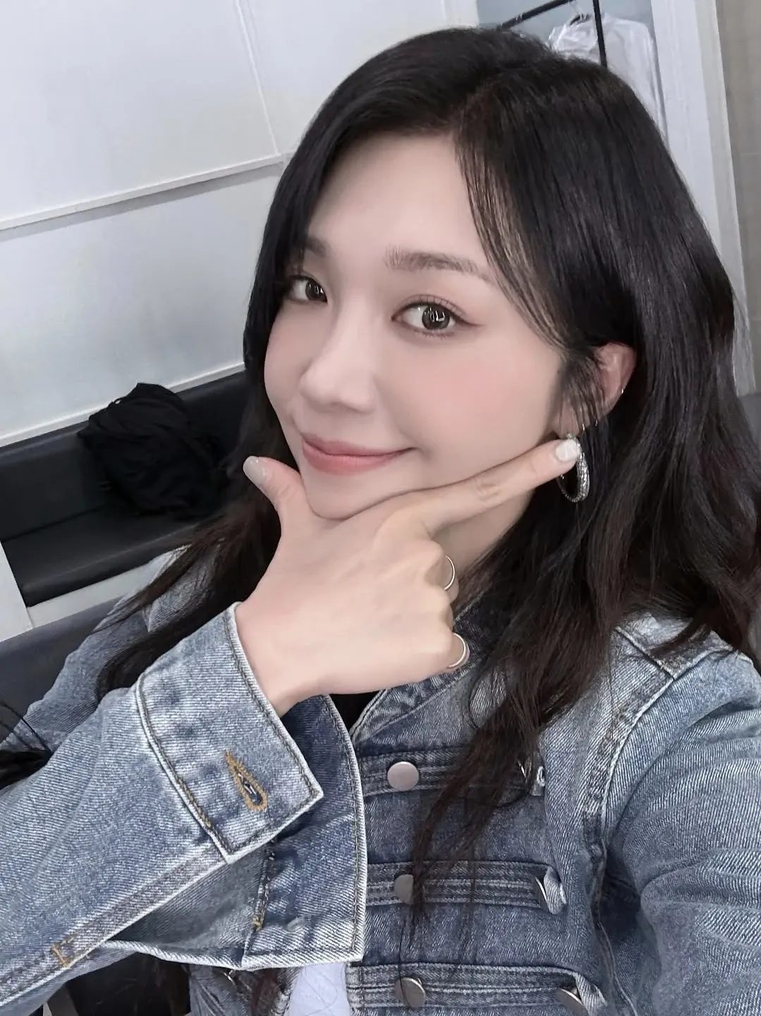 A moment captured by a fan of Jung Eunji