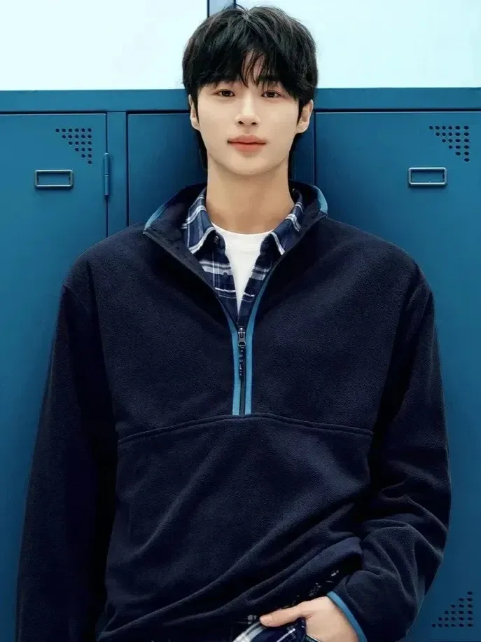 Behind-the-scenes cut of Byeon Wooseok