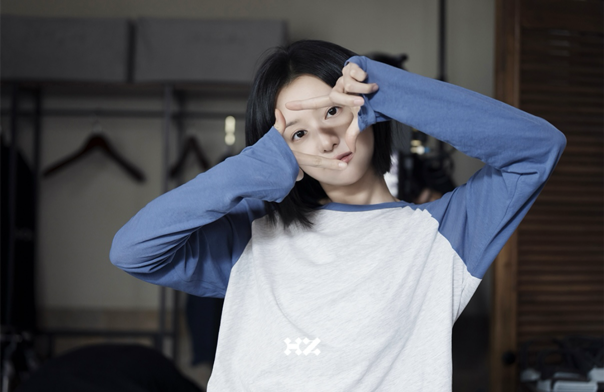 A moment captured by a fan of Kim Jiwon
