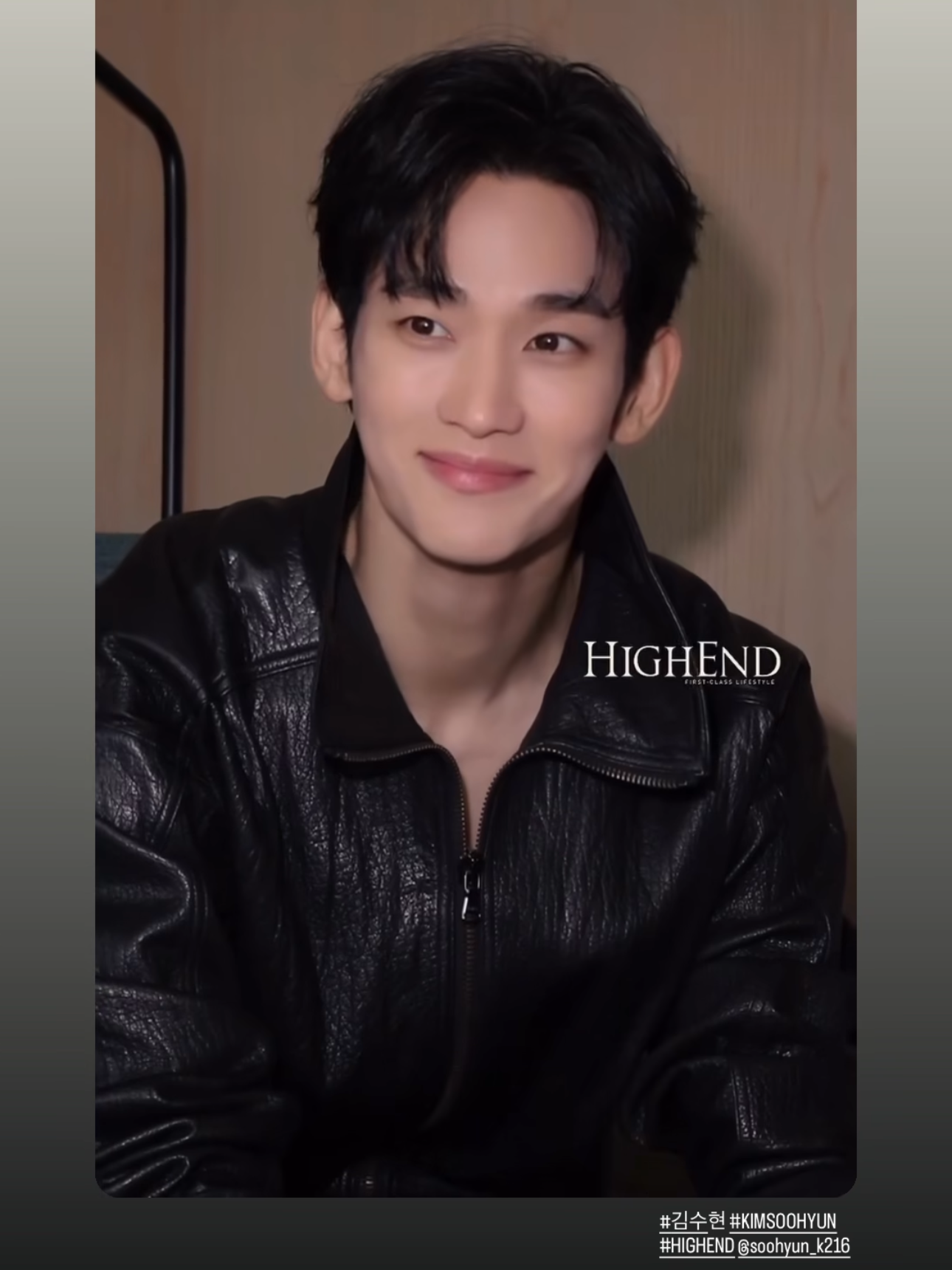 A moment captured by a fan of Kim Soohyun
