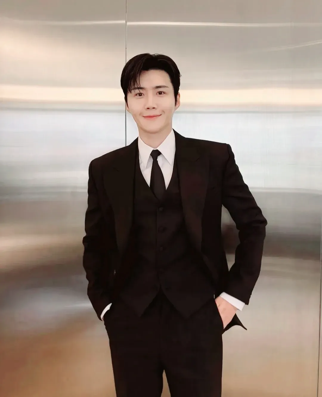 Behind-the-scenes cut of Kim Seonho