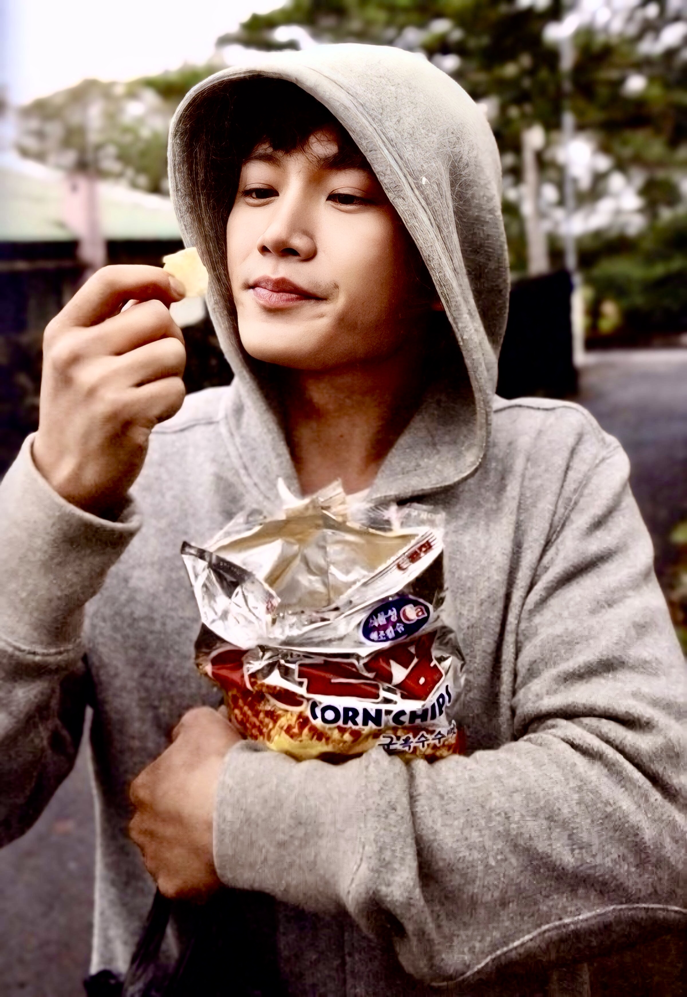 Recent activity shot of Ji Sung
