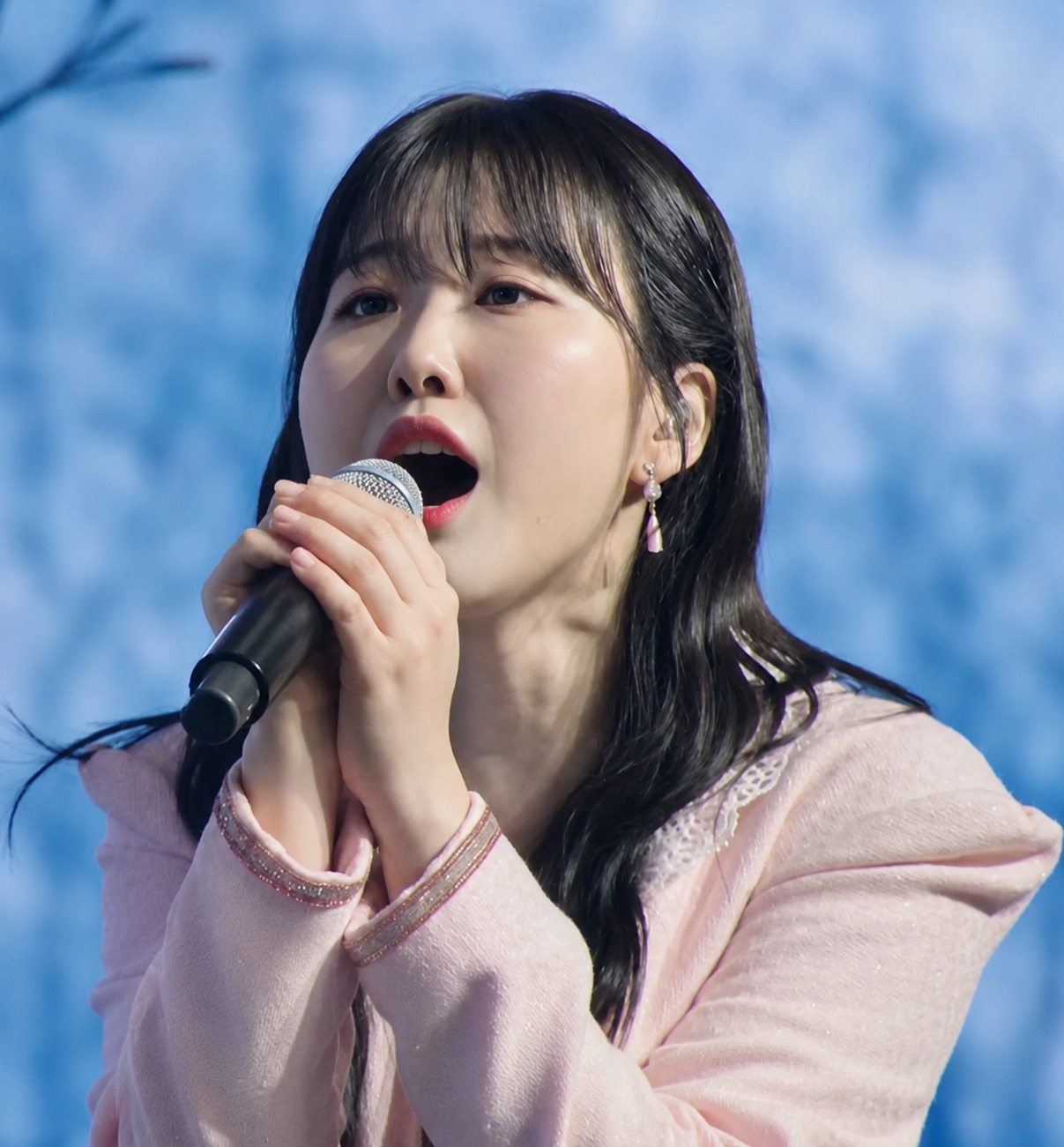 A moment captured by a fan of Hong Seongyun