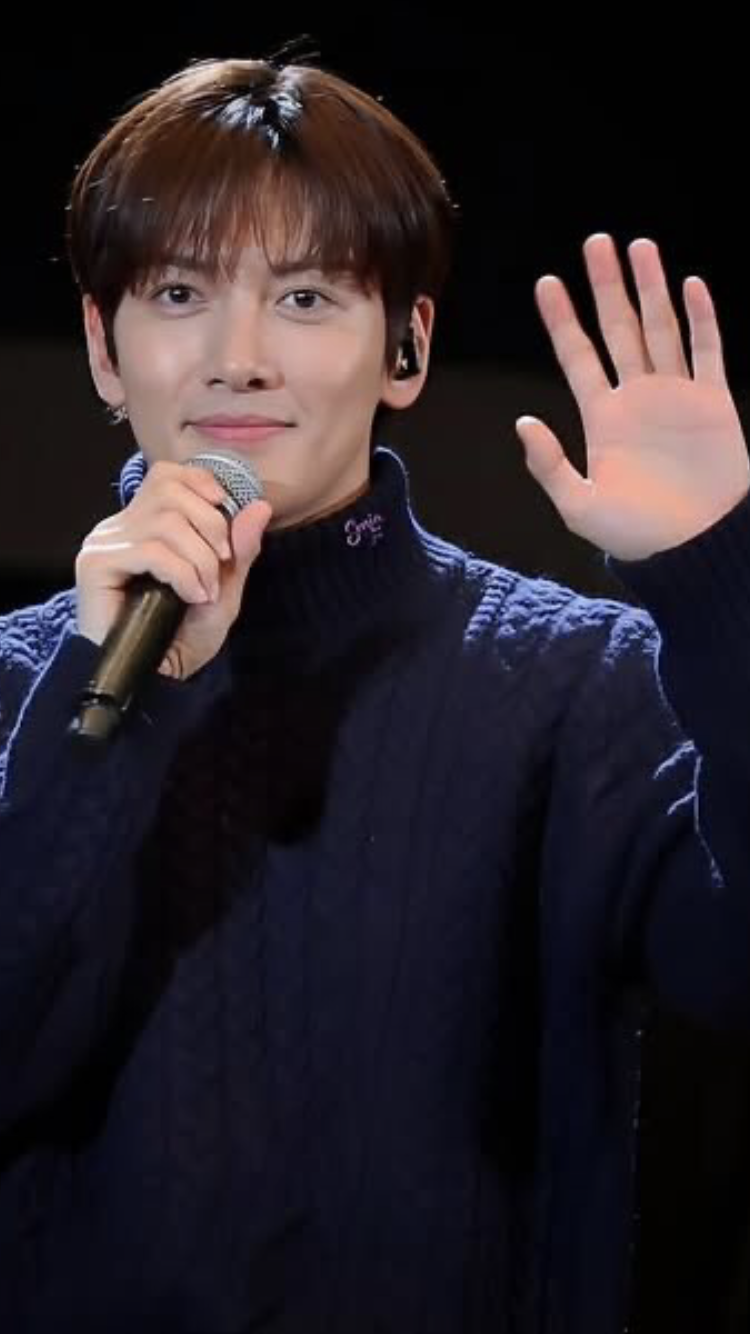 Latest photo of Ji Changwook