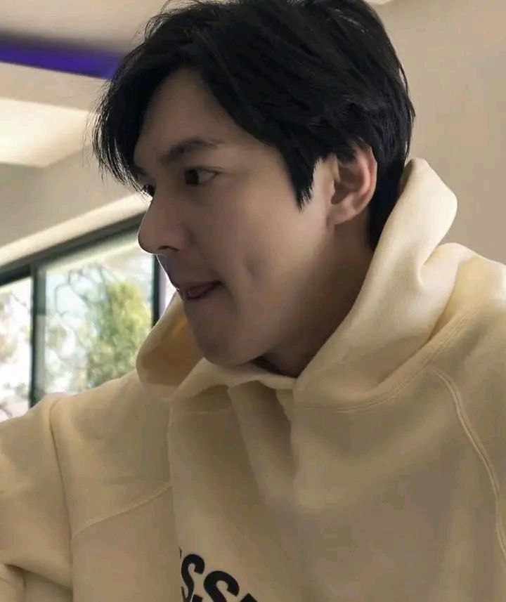 Behind-the-scenes cut of Lee Minho