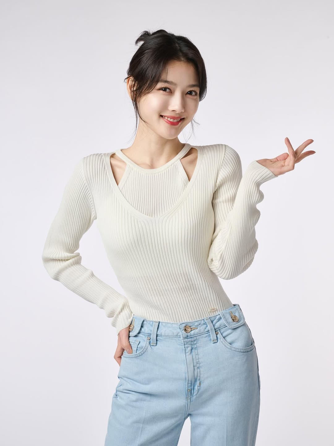 Behind-the-scenes cut of Kim Youjung