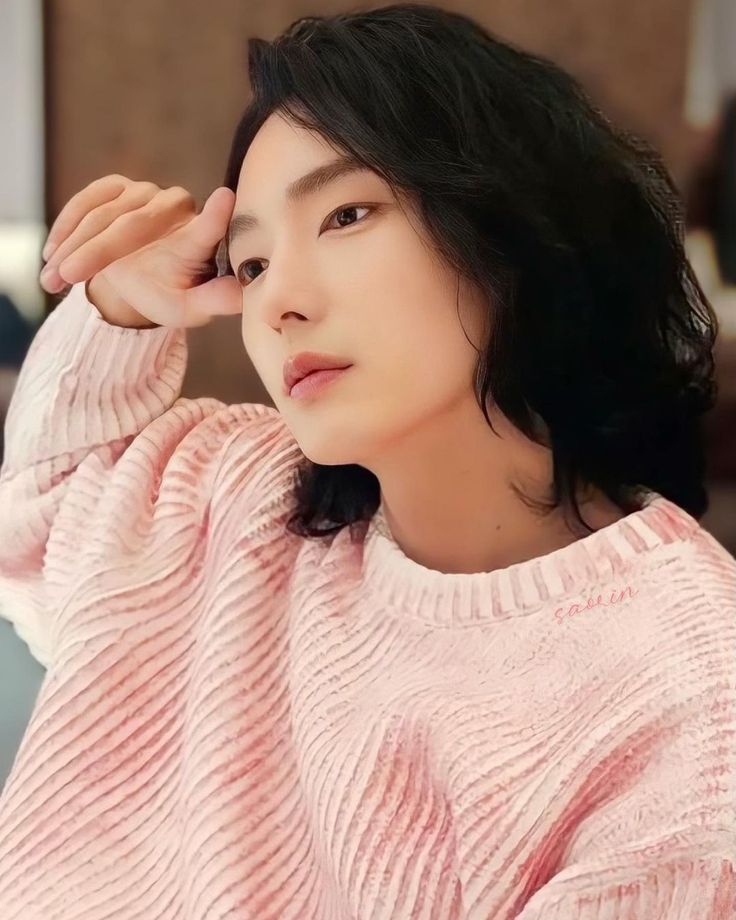 Behind-the-scenes cut of Lee Joongi