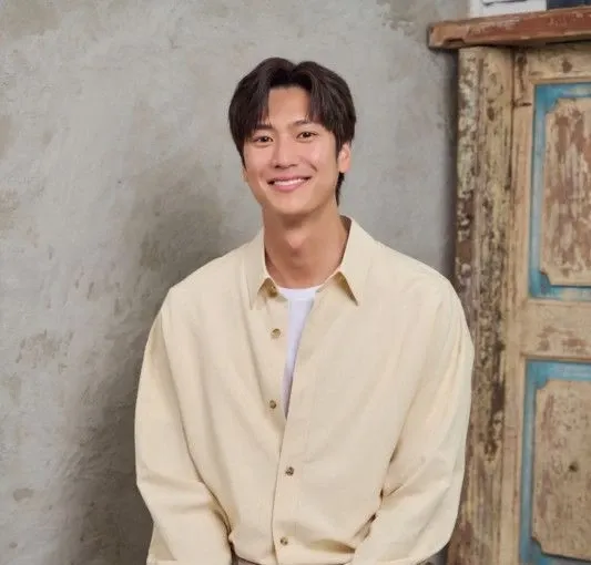 Latest photo of Na Inwoo