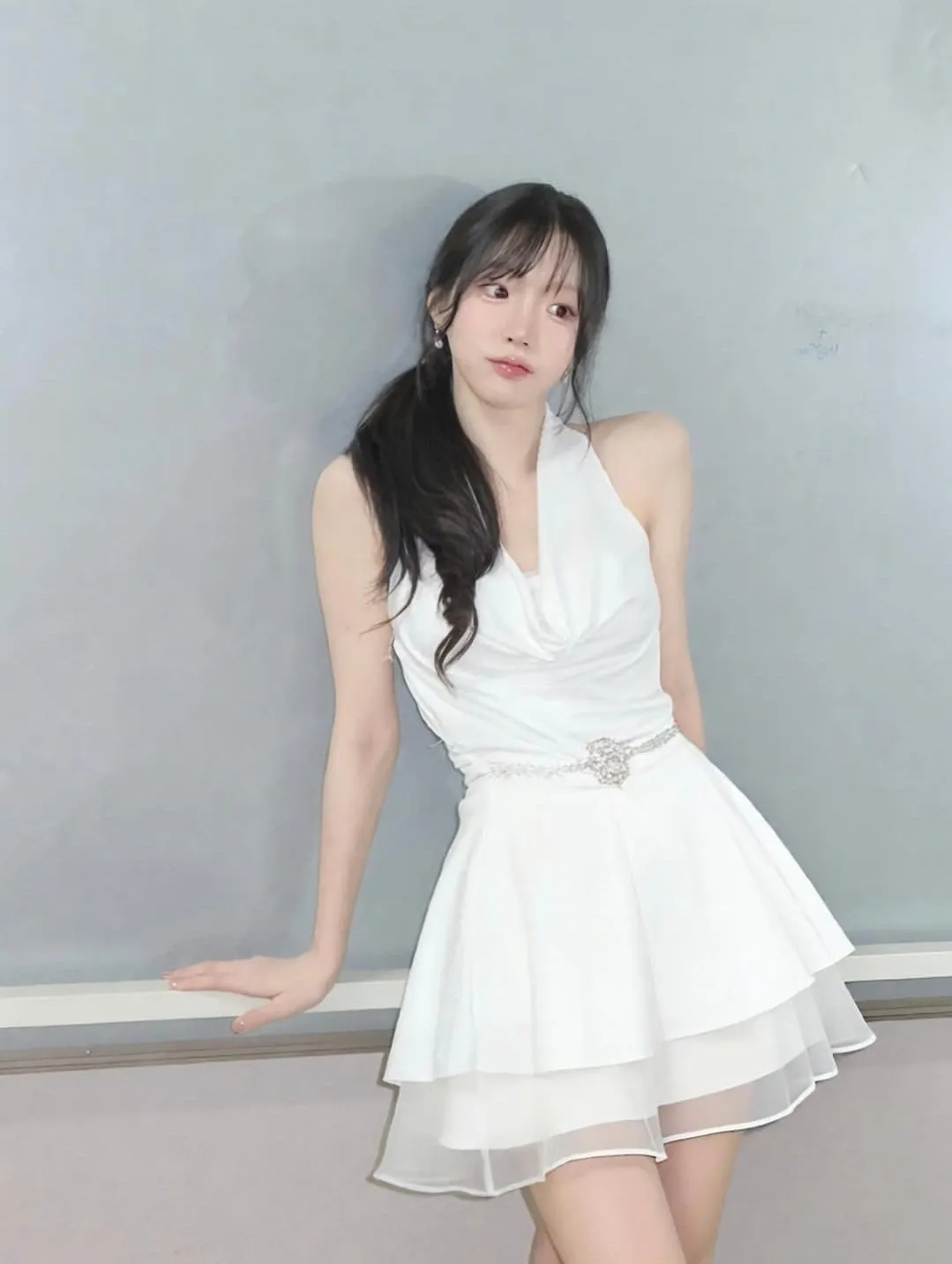 Behind-the-scenes cut of Yeon Yuri