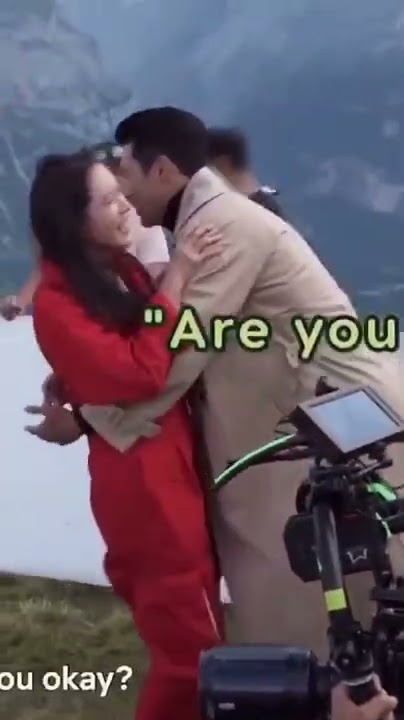 Momen yang diabadikan oleh penggemar Hyun Bin