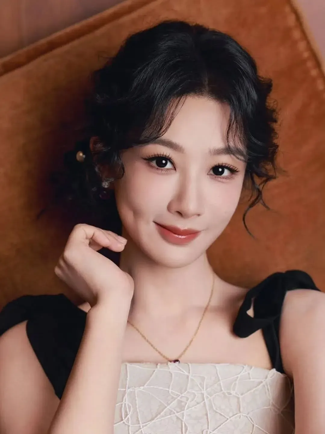 Recent activity shot of Yang Zi