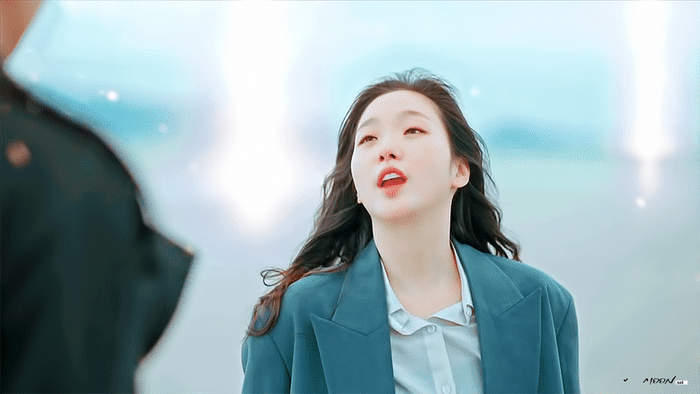 김고은 최근 활동샷