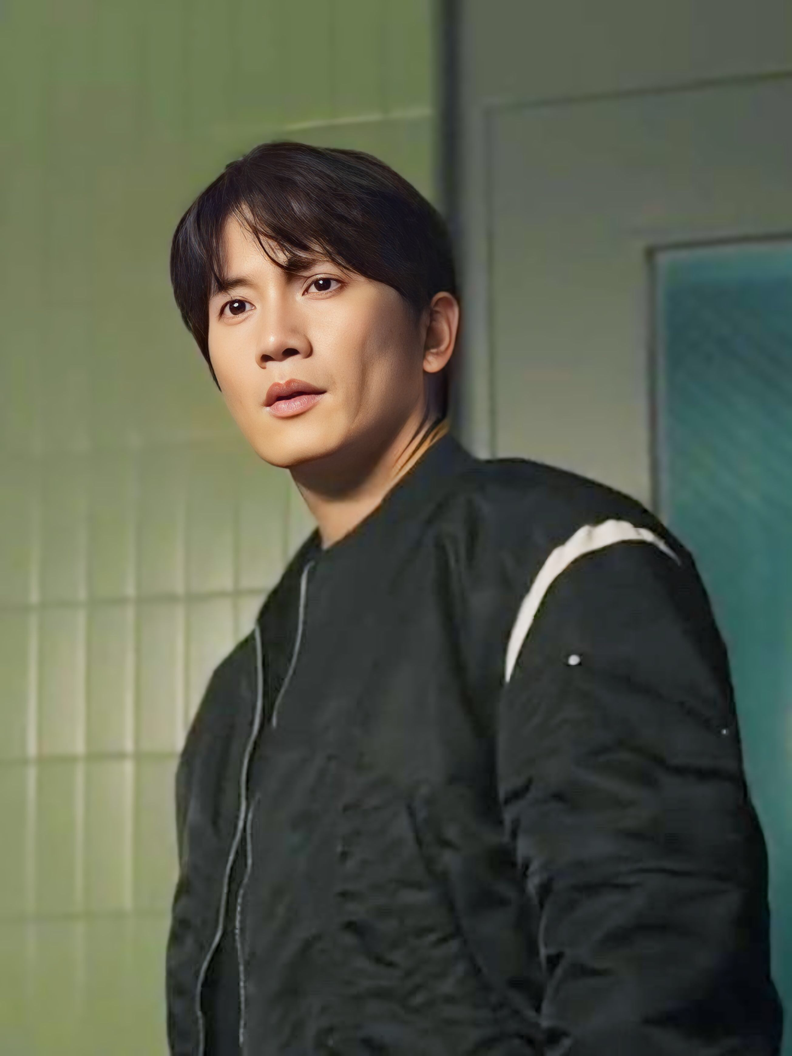Latest photo of Ji Sung
