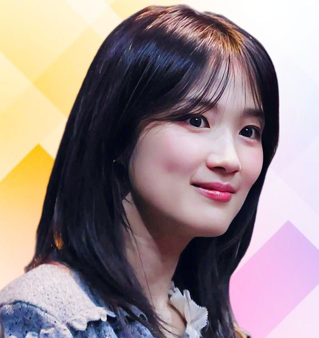 Latest photo of Kim Hyeyoon