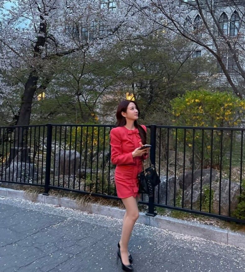 Behind-the-scenes cut of Park Eunbin