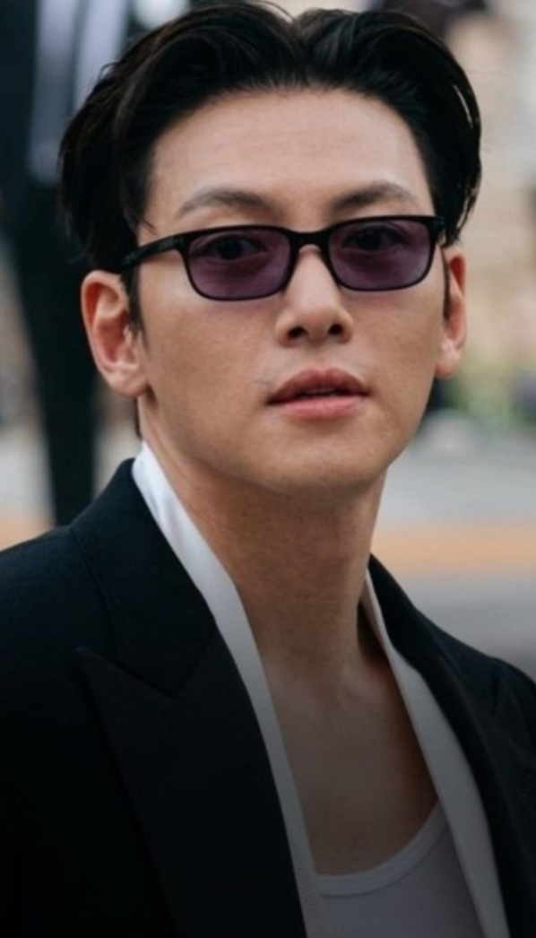 チ・チャンウクのビハインドカット