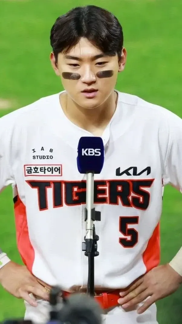 Kim Doyoung的幕後花絮