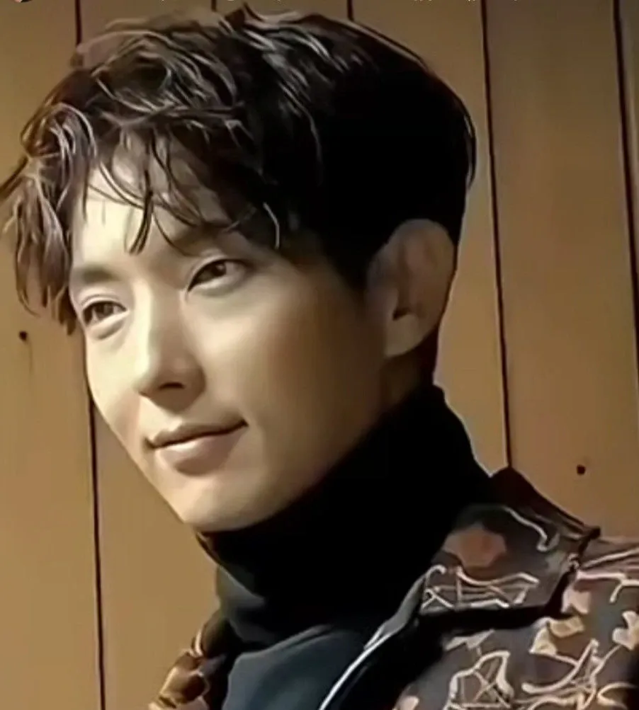 Behind-the-scenes cut of Lee Joongi