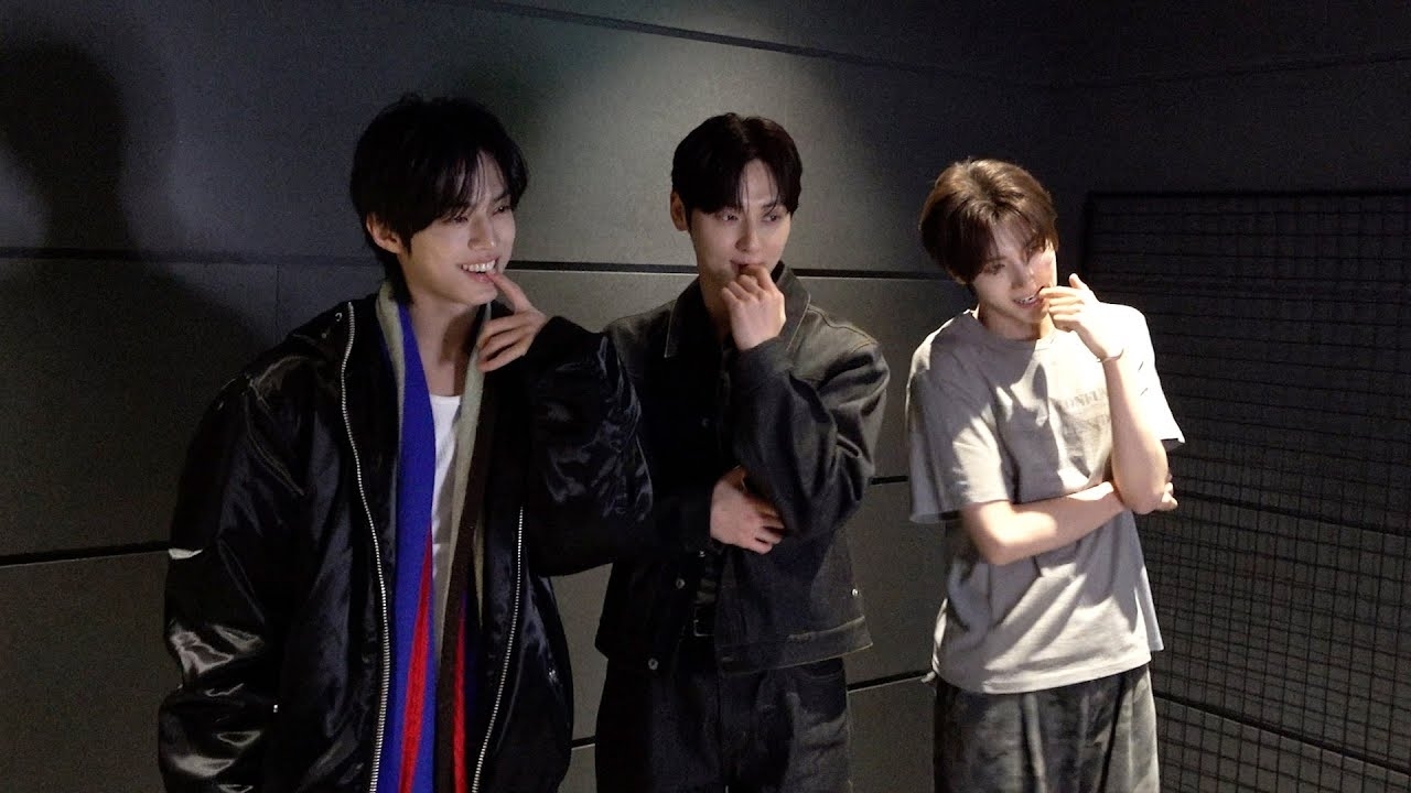 Behind-the-scenes cut of Hwang Minhyun