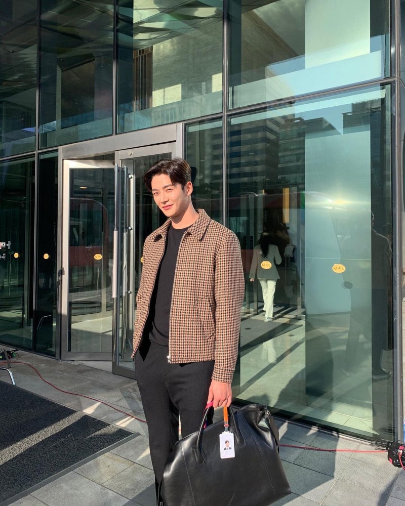 Foto terbaru dari Rowoon
