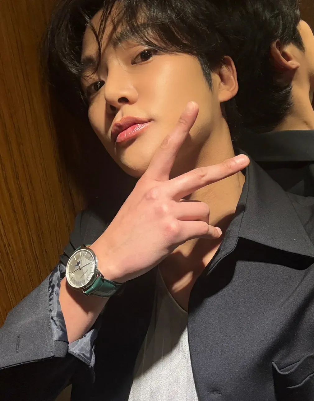 Cuplikan di balik layar dari Rowoon