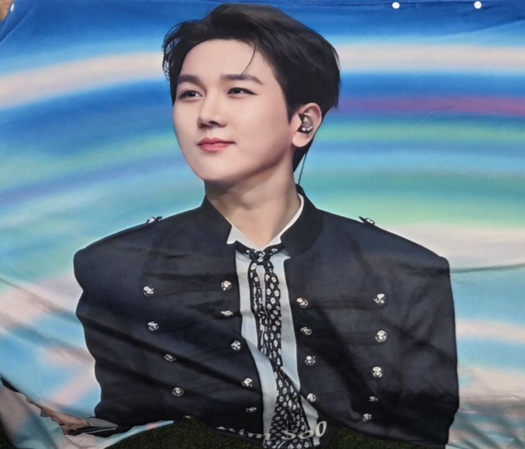 A moment captured by a fan of Kim Soochan