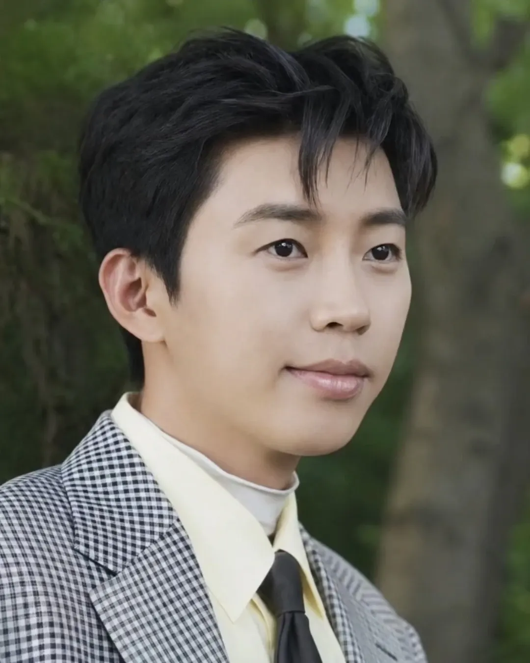 Behind-the-scenes cut of Lim Youngwoong