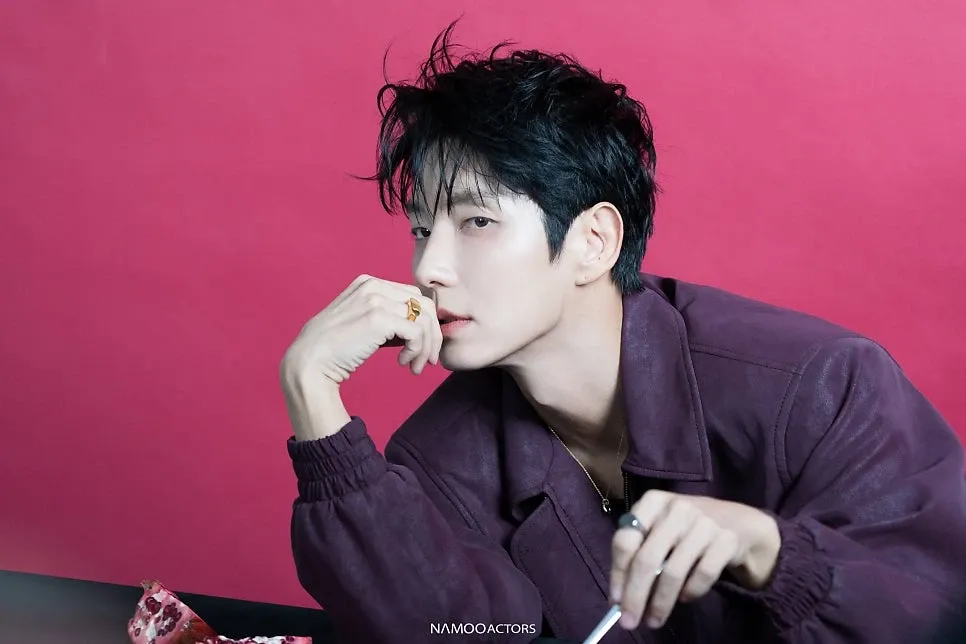 Latest photo of Lee Joongi