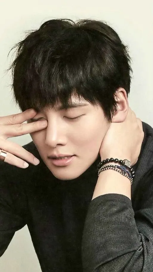 Emotional wallpaper shared by fans for Ji Changwook