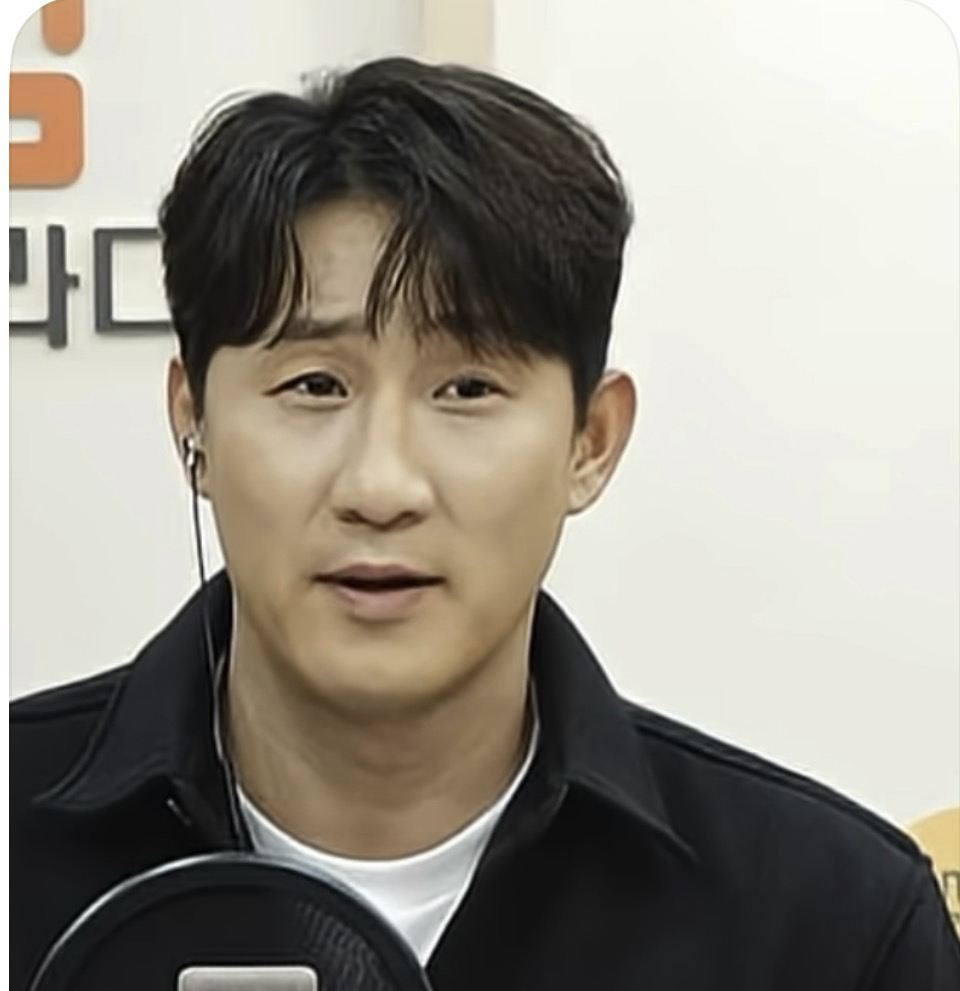 A moment captured by a fan of Na Sangdo