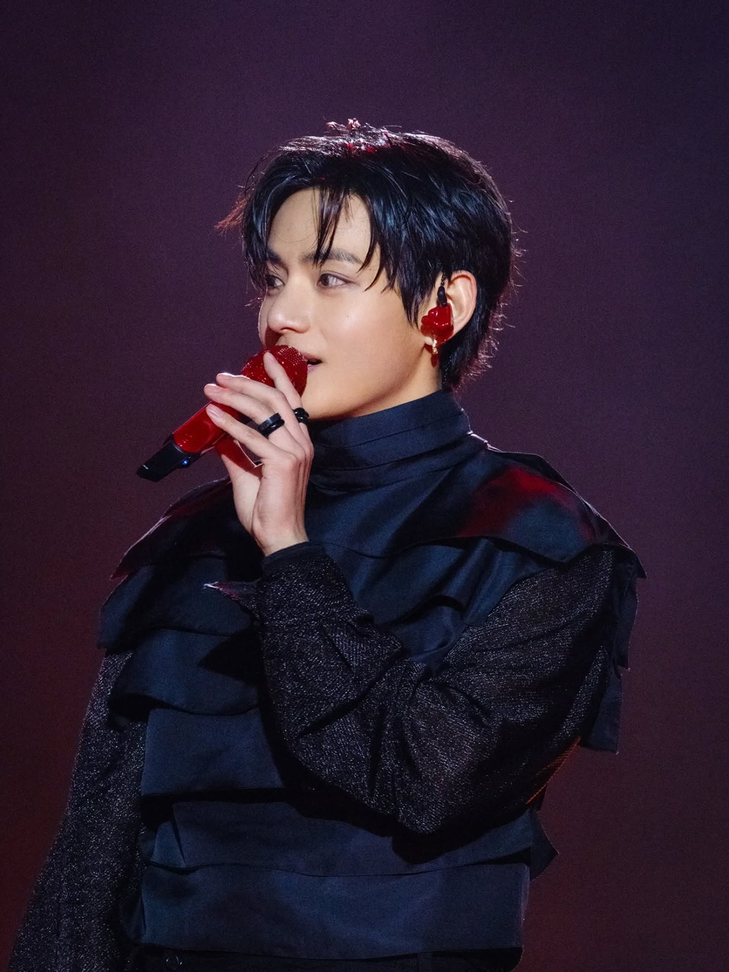 Behind-the-scenes cut of Kim Taehyung (V)