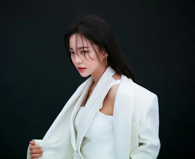 Foto terbaru dari Kim Sejeong