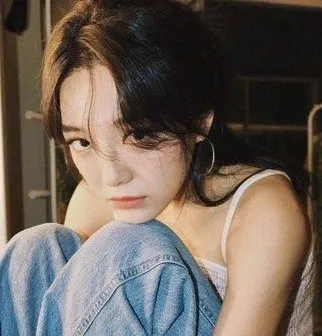 Latest photo of Kim Sejeong