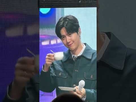 Behind-the-scenes cut of Kim Seonho