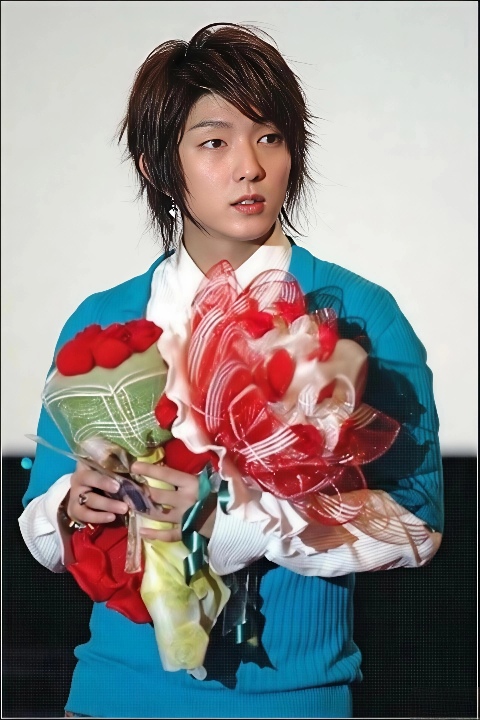 Latest photo of Lee Joongi