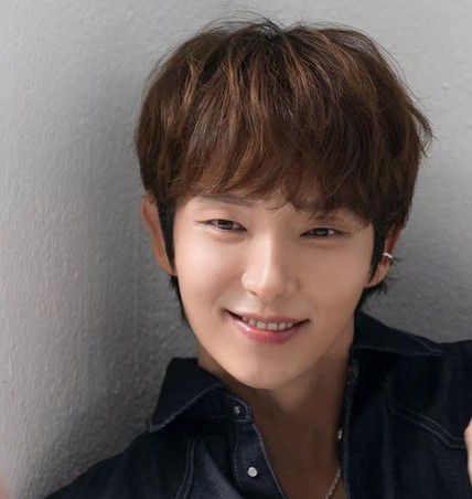 Recent activity shot of Lee Joongi