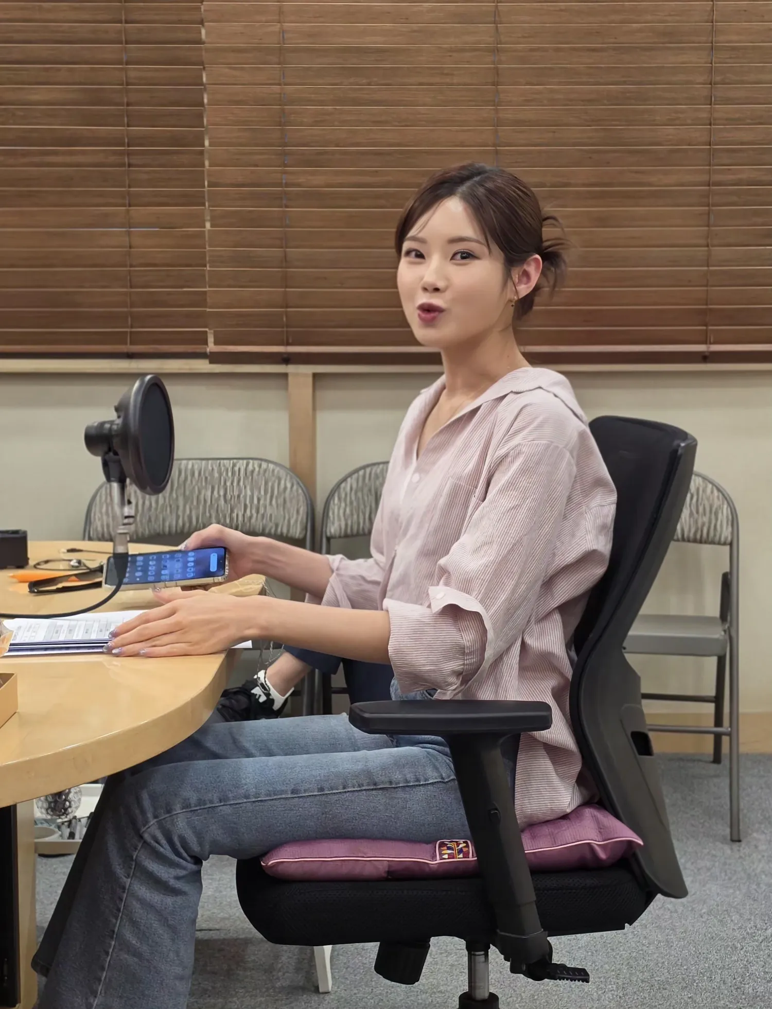 A moment captured by a fan of Bae Ahyeon