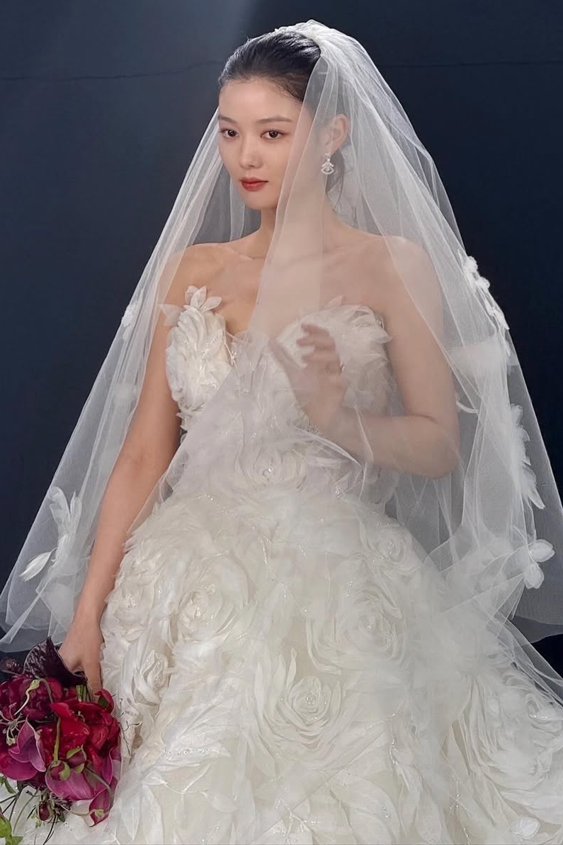 金裕贞的最新照片