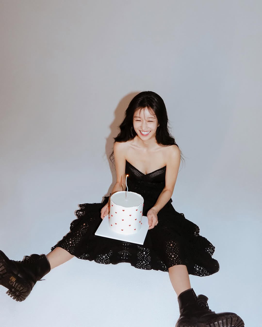 Hottest celeb community feed today