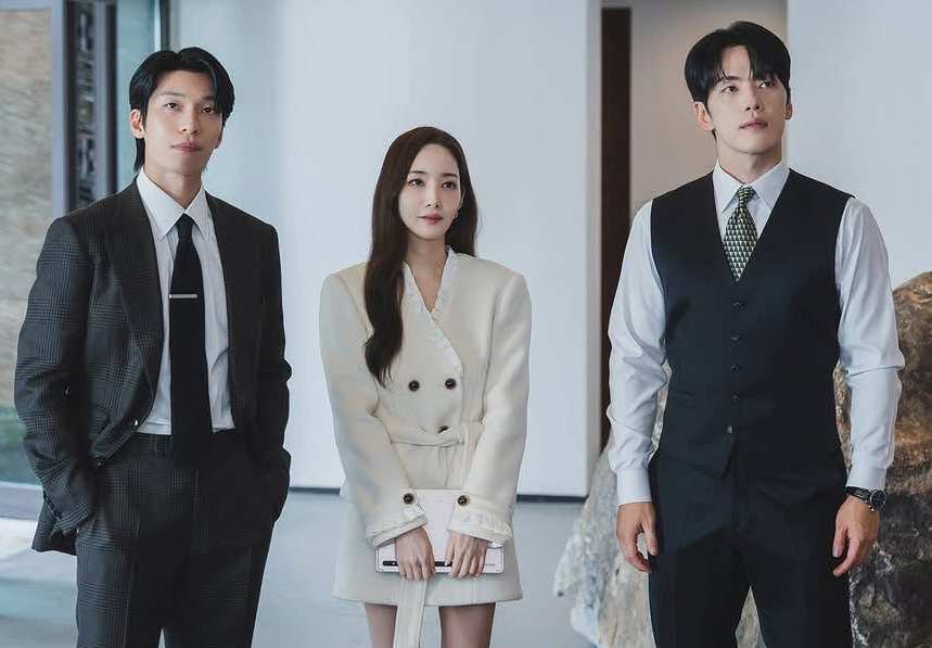 Behind-the-scenes cut of Park Minyoung