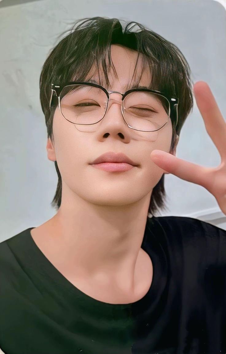 A moment captured by a fan of Lee Junyoung