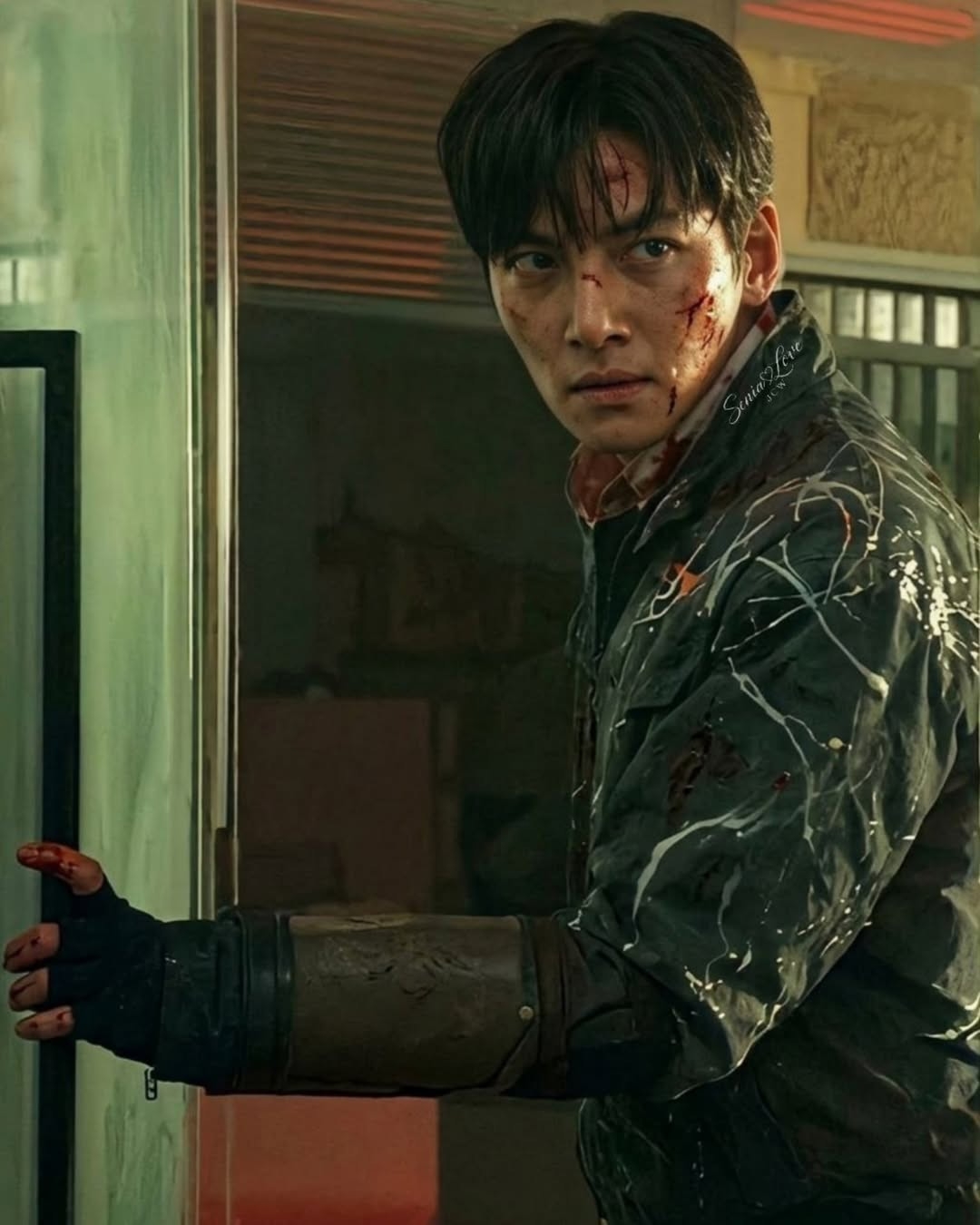 粉丝拍下的池昌旭瞬间