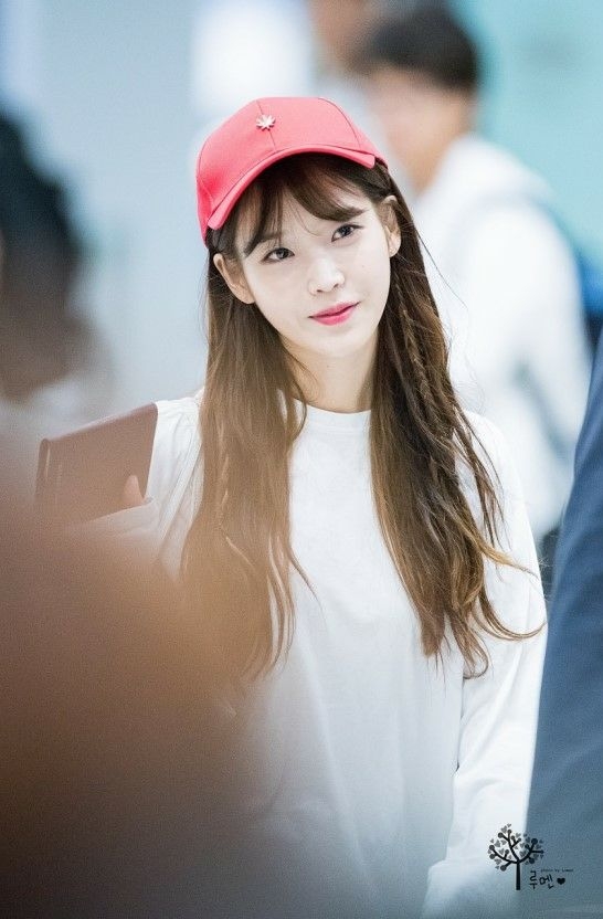 A moment captured by a fan of IU