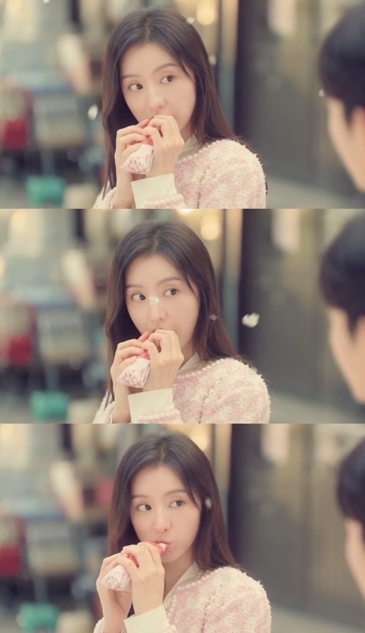 粉丝拍下的金智媛瞬间