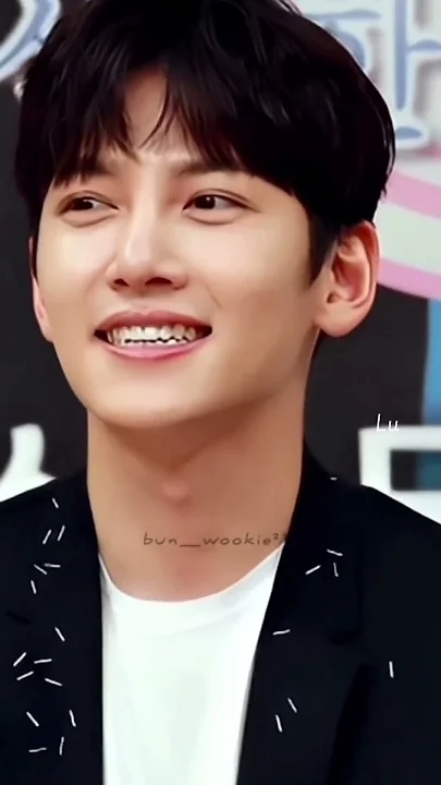 Behind-the-scenes cut of Ji Changwook