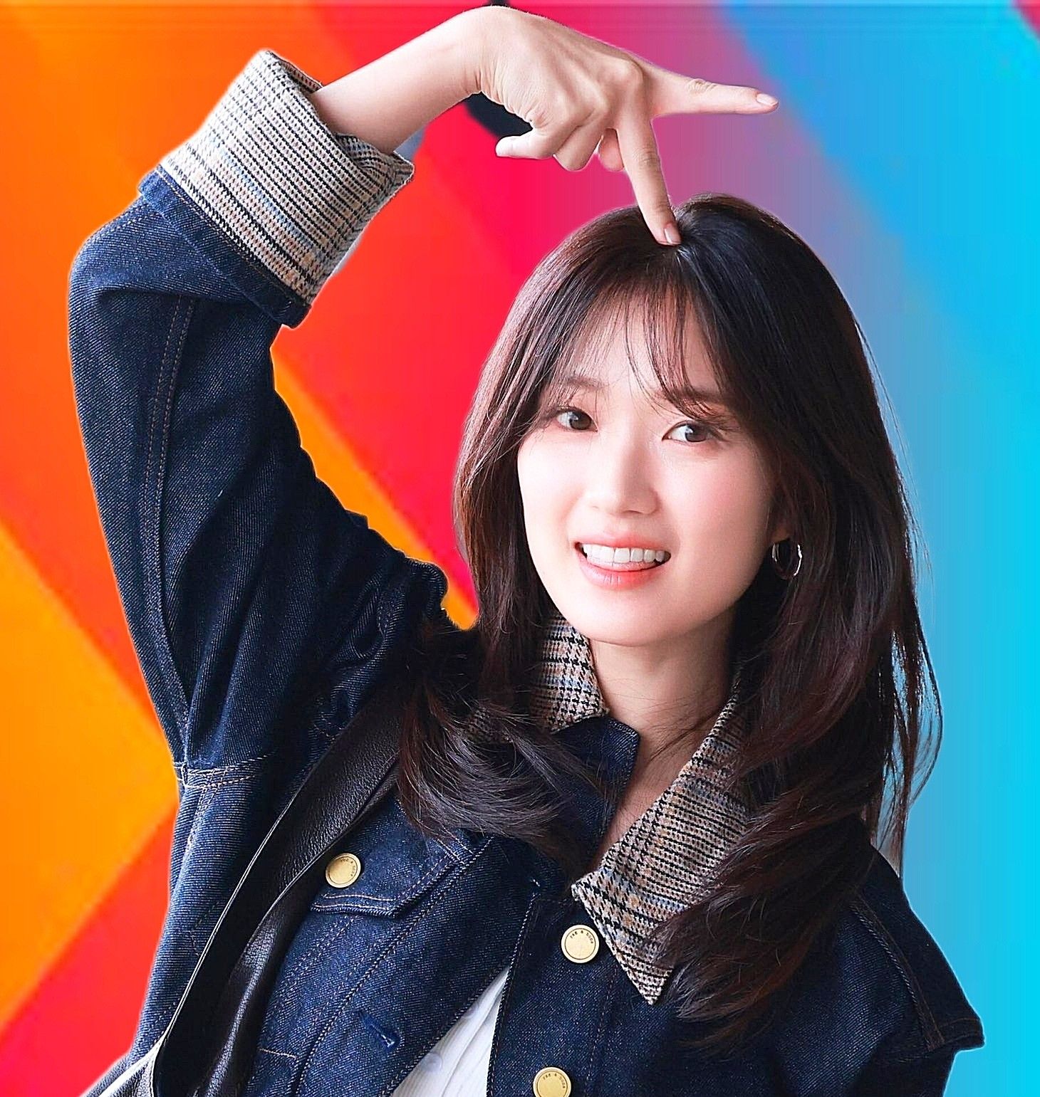 Recent activity shot of Kim Hyeyoon