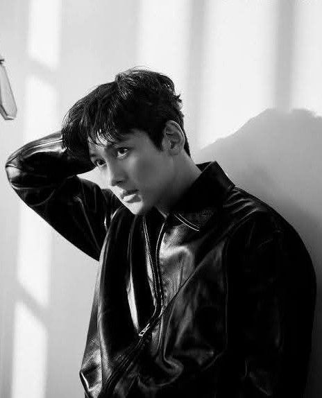 Latest photo of Ji Changwook