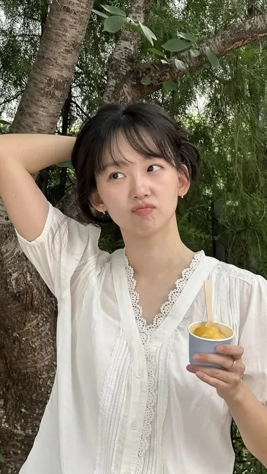 Behind-the-scenes cut of Jin Ki-Joo
