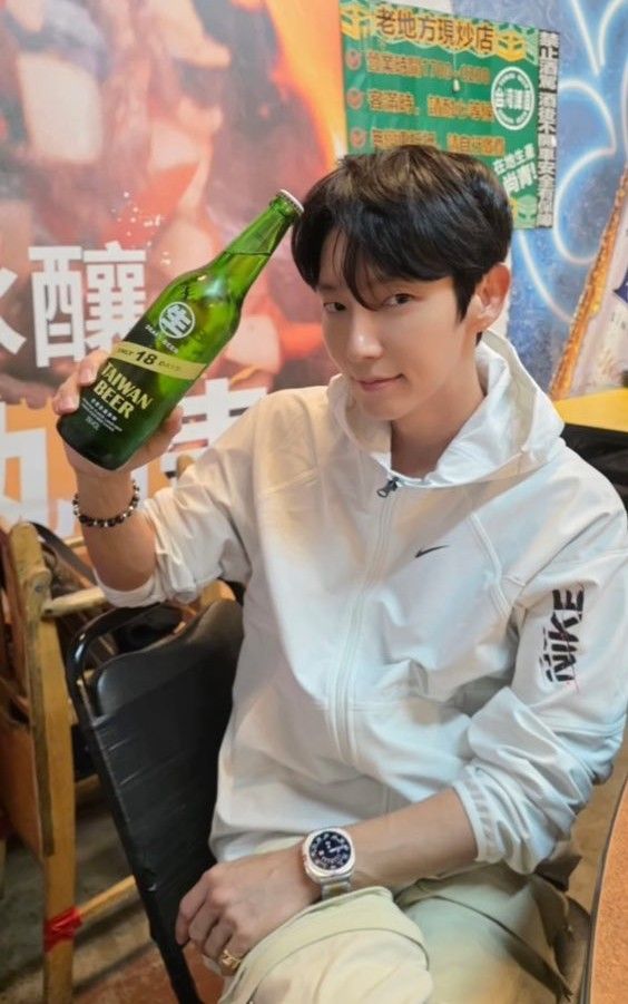 Recent activity shot of Lee Joongi